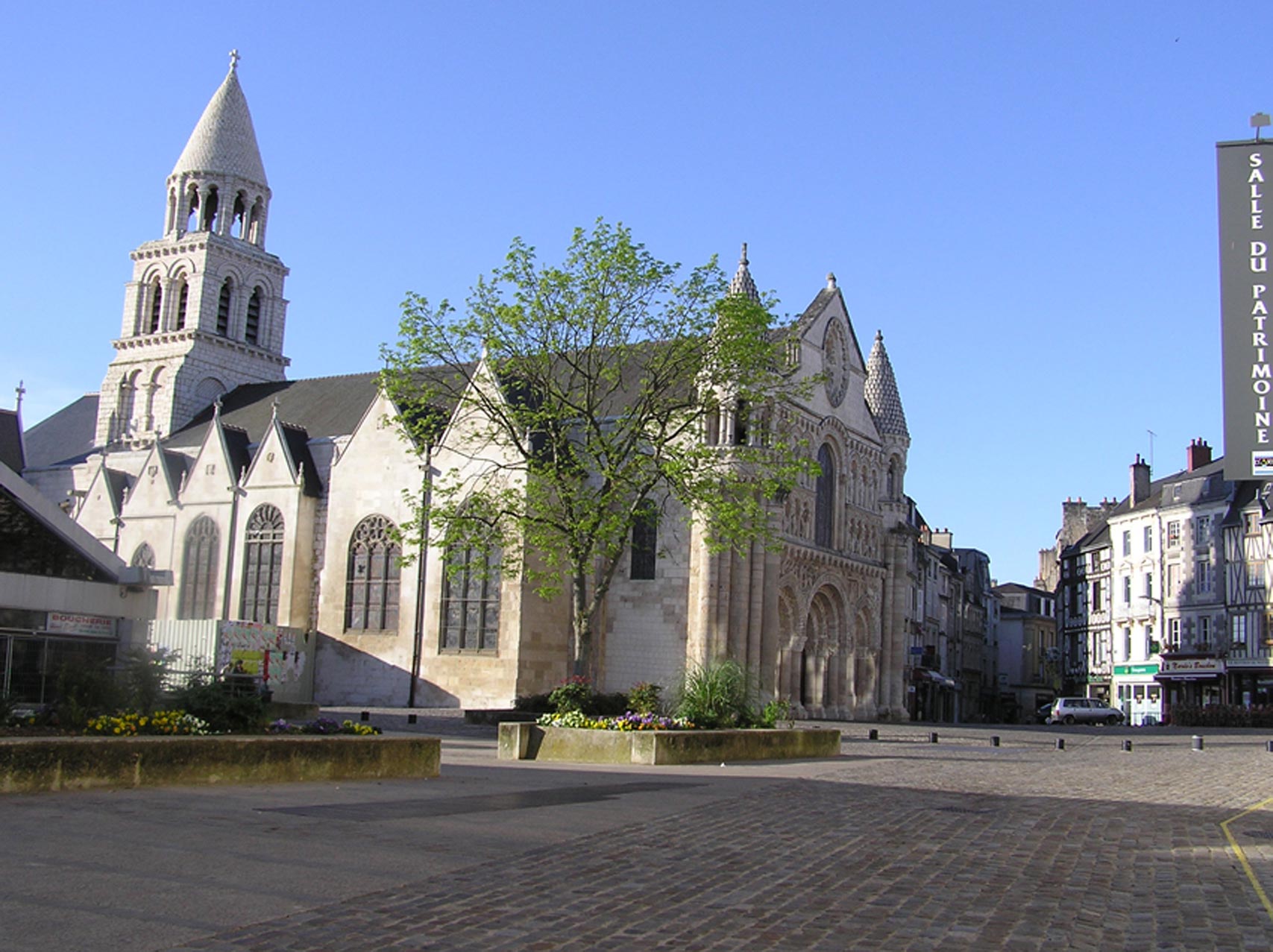 Restauration de l’Église Notre-Dame-la-Grande de Poitiers (MH)